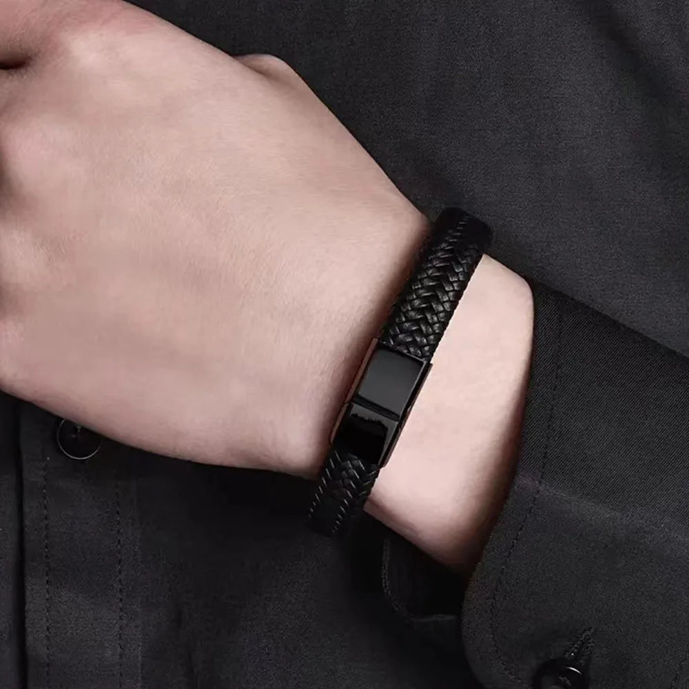 Pulsera Masculina de Cuero Sintético con Cierre Magnético Allegante – Estilo Vintage Sofisticado